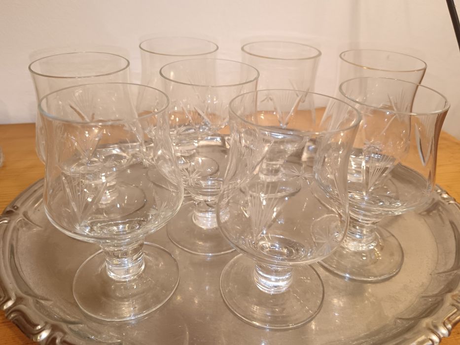 Pahare vin din sticla