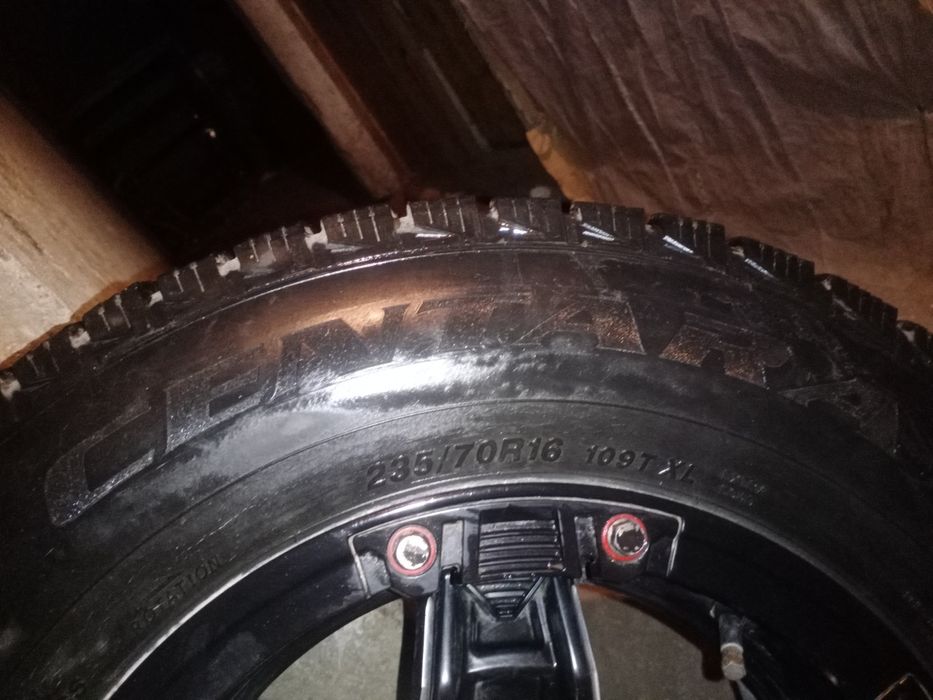 Шины с дисками 235/70/16