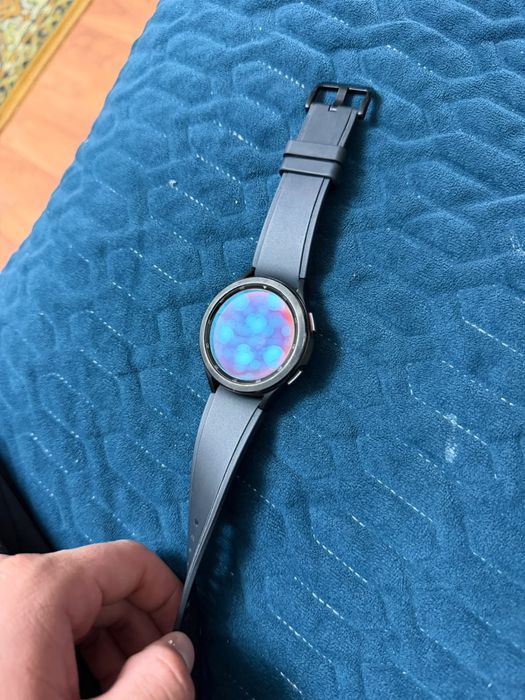 Продается часы galaxy watch4