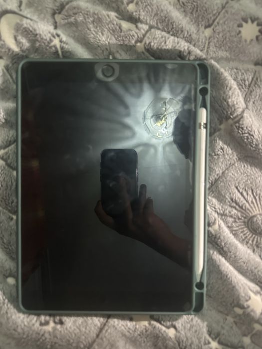 Продам айпад 9 generetion с apple pencil