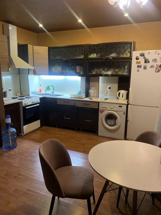 Продажа 2х на Шахтеров 70