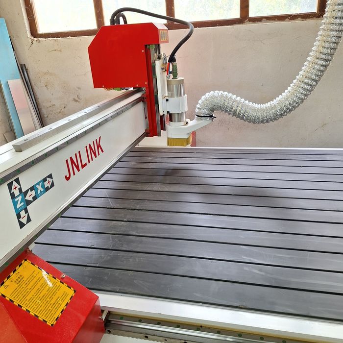 Продавам sns машина