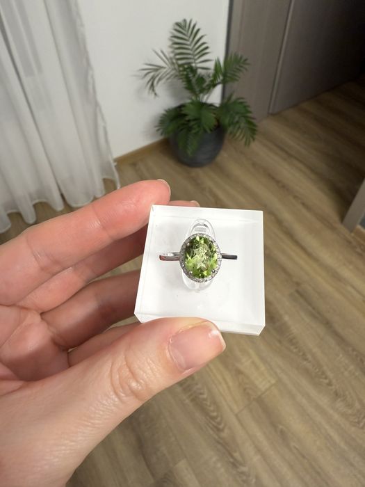 Inel aur alb 14k cu pietre pretioase