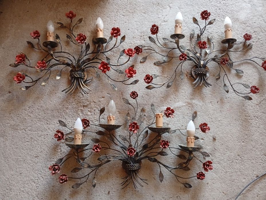 Aplica Set 3 buc fier forjat cu trandafiri  lucrat manual.