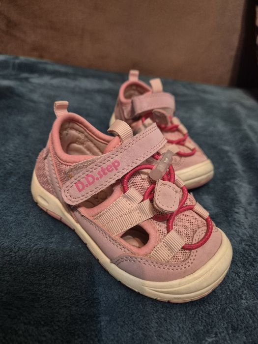 Vand sandale DD Step mărimea 22