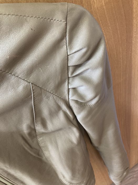 Кожаная куртка женская