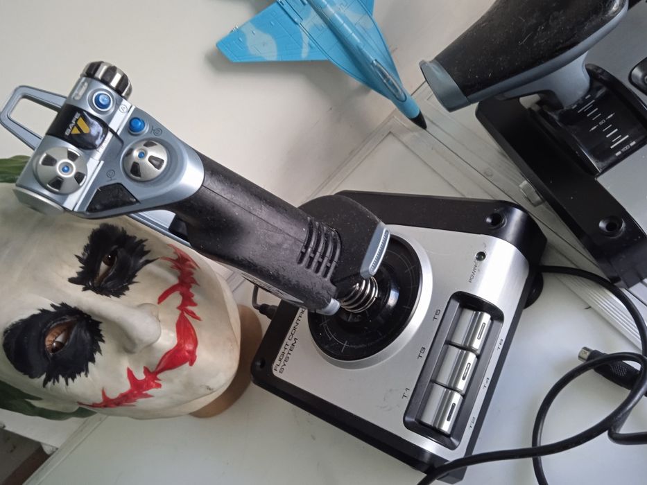 Настольная Игра Flight Control System SaitekX52 полный комплект Оригин