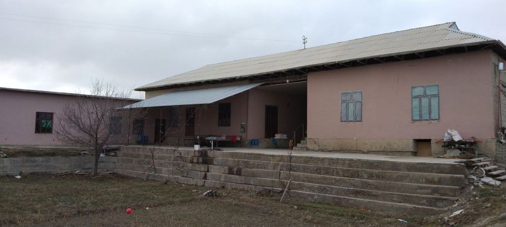 Жалоир бошланишида ховли сотилади 30сотих