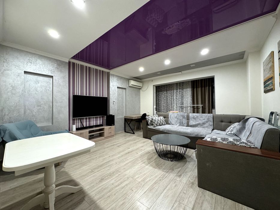 Продаётся 3-х комн квартира метро Ойбек Космонавтов, гостиница Россия