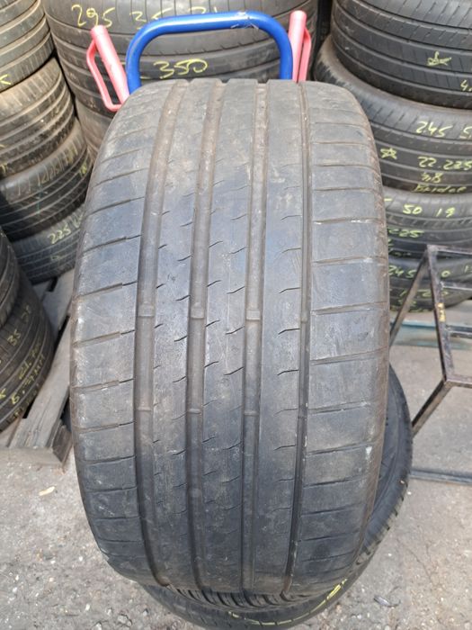O anvelopa 295/35 R21 Bridgestone