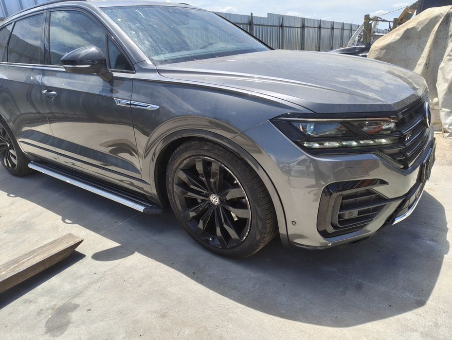 VW Touareg cr7 3.0tdi 2019 на части