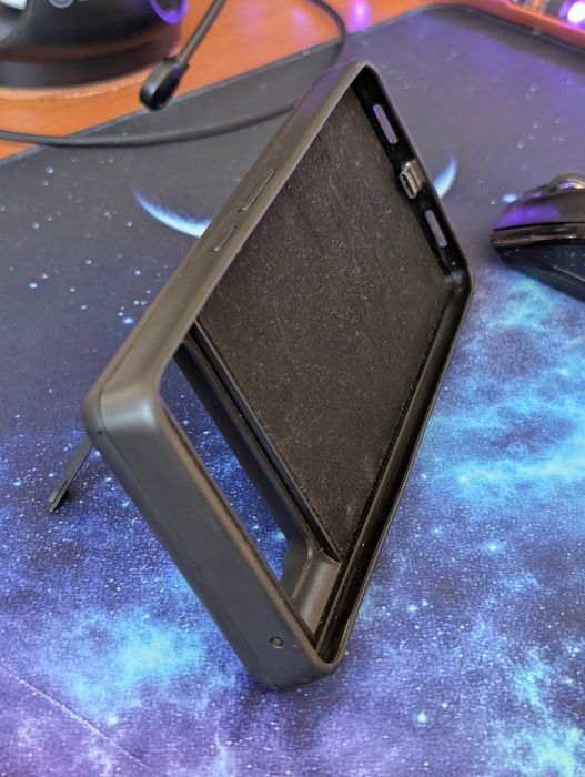 Google Pixel 8 Pro 12/256 – Гаранция 10.2026 + 14 калъфа + батерия