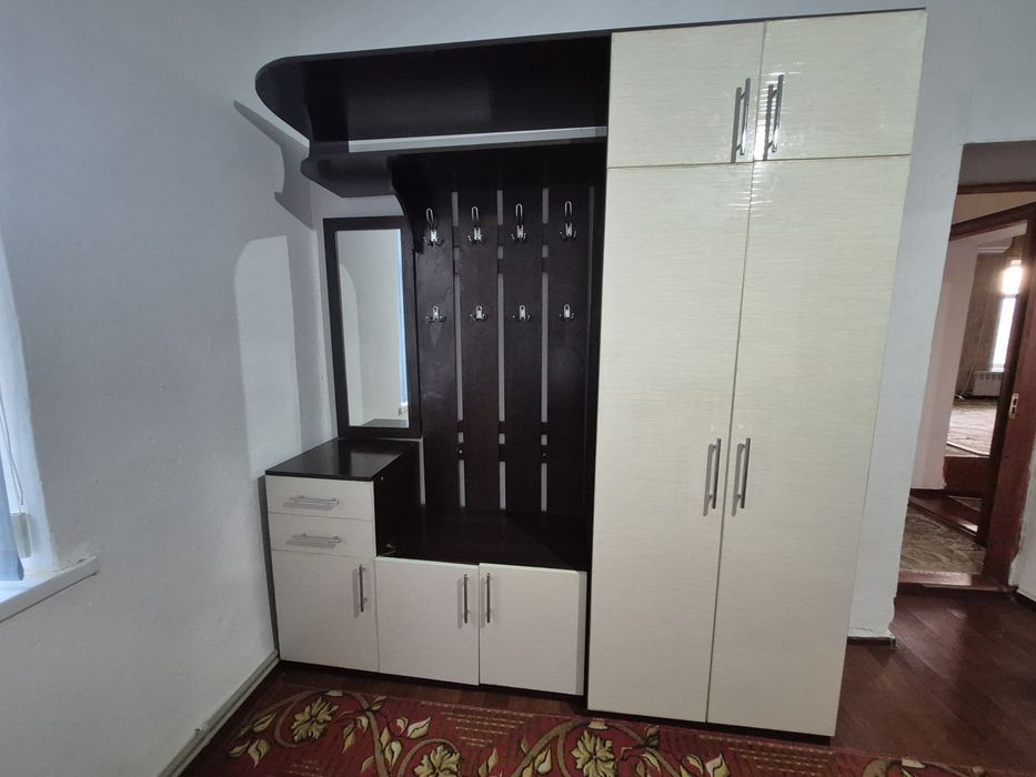 Продам прихожку стенку