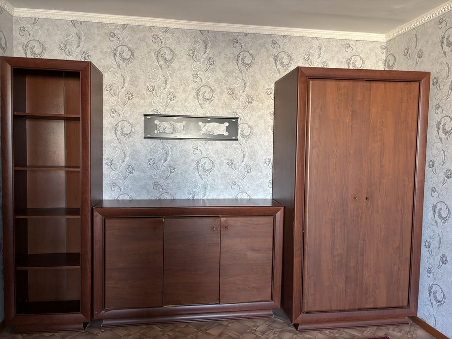 Продам стенку б/у