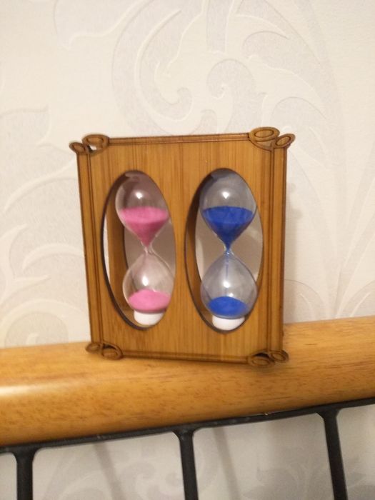 Часы песочные продам