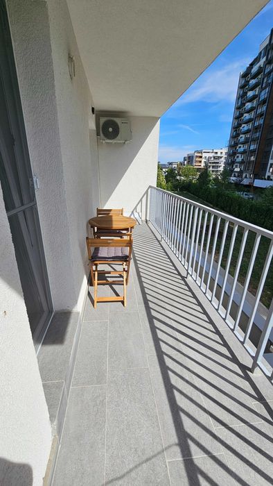 Apartment 2 camere de inchiriat! 10 min metrou. Parcare acoperita. 71mp. 2 balcoane. Bloc nou. Etaj 1