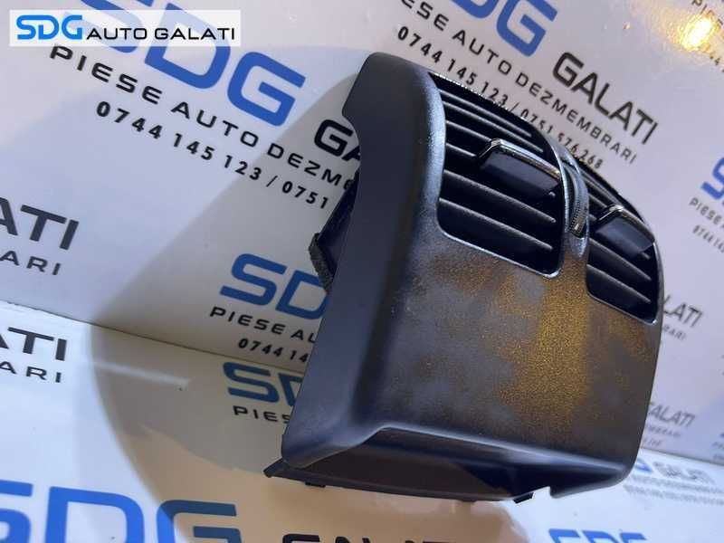 Gura Grila Aer Aerisire Ventilatie Cotiera Mercedes Clasa C Class W204  2007 - 2014 Cod A2048300954