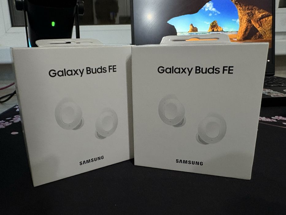 Продам наушники Samsung galaxy buds FE
