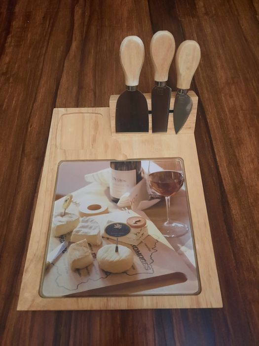 Разделочная сырная доска с подносом и ножами,дерево