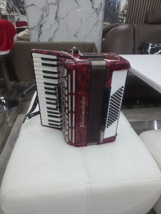 Acordeon Weltmeister 80 bași