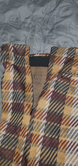 Pantaloni eleganti din material fin ,marime 36 EU,nepurtati