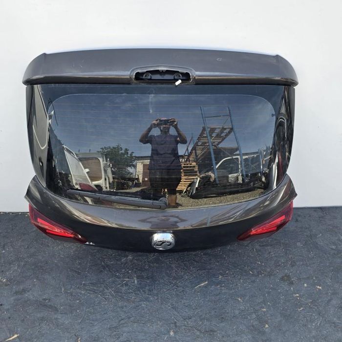 Haion complet Opel Astra J