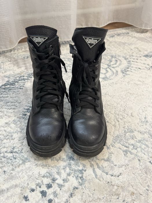 Продам зимние ботинки на девочку