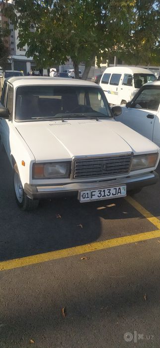Vaz 2107 sotiladi srochna