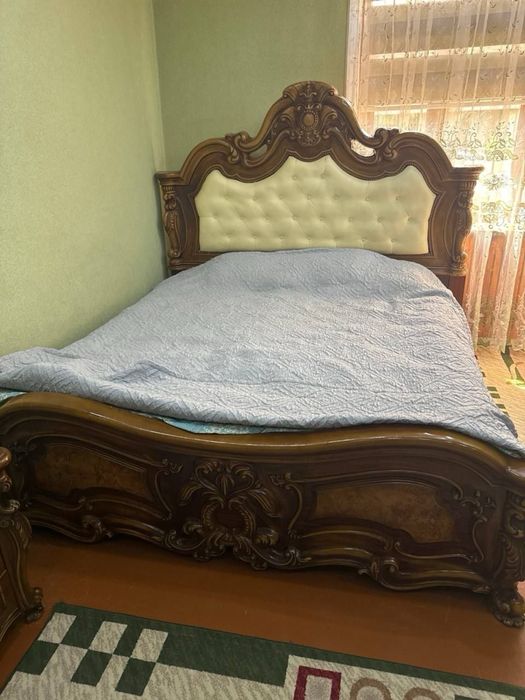 Китая мебель в отличном состоянии