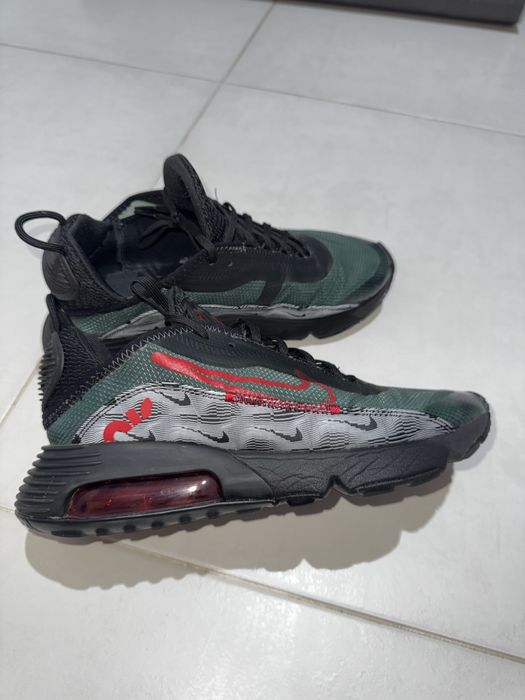 Adidasi nike air max model rar