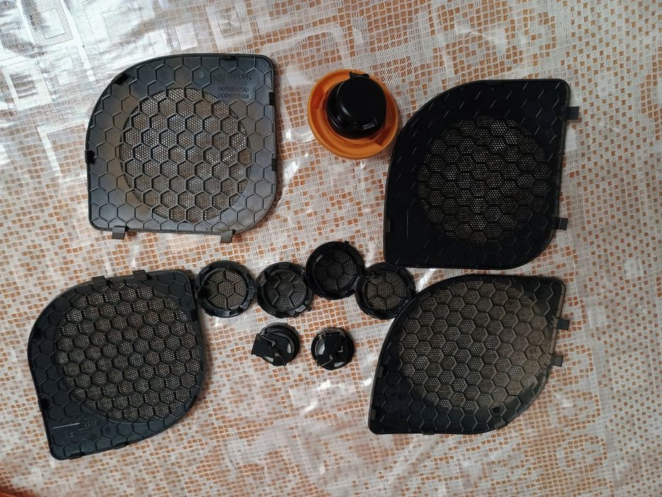 Решетки за говорители и капачка за маслото на двигател за Опел Зафира