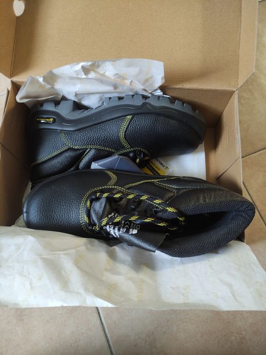 Обувь .спец обувь