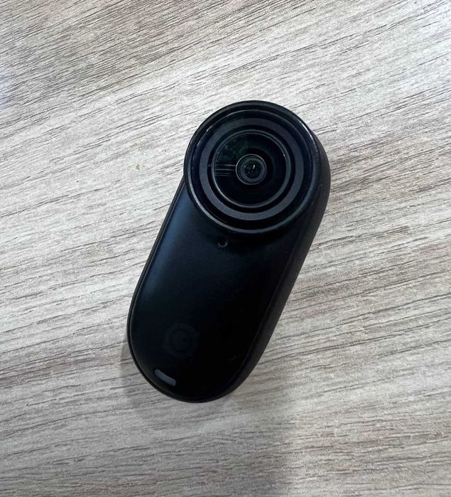 Insta360 GO 3S (128GB) + полный комплект аксессуаров