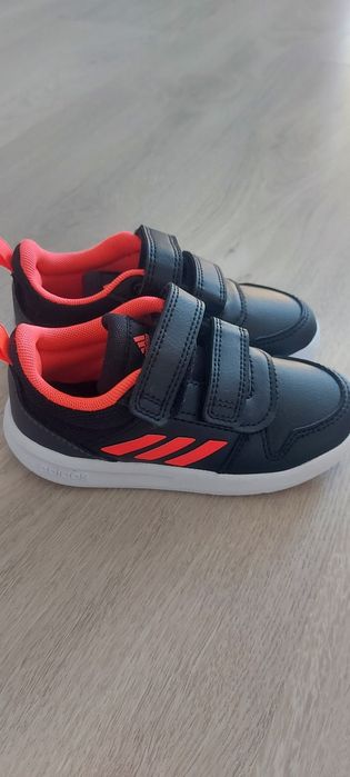 Нови Adidas N25 - 55 лв.