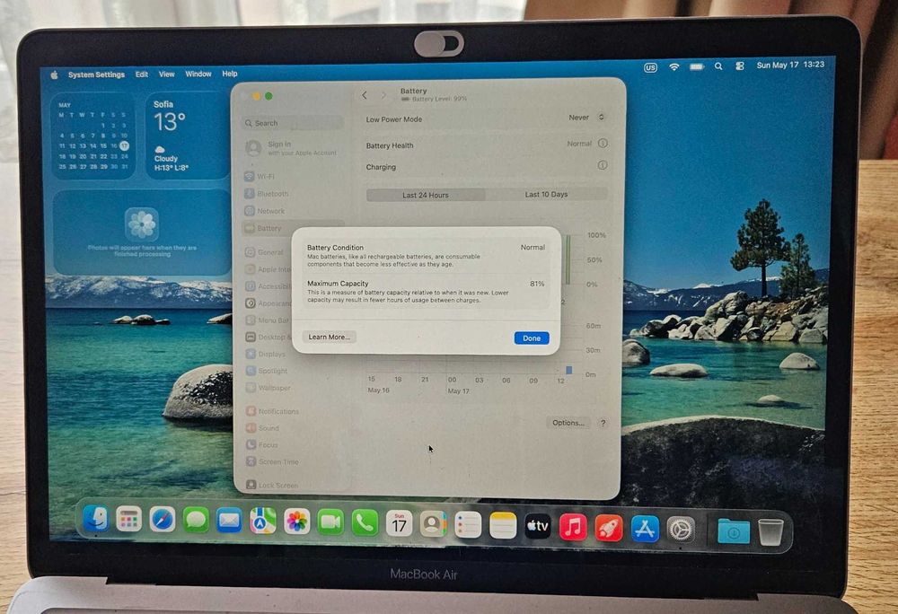 MacBook Air 13" M1 2020 / 16GB RAM / 256GB SSD (работи с външна клавиатура)