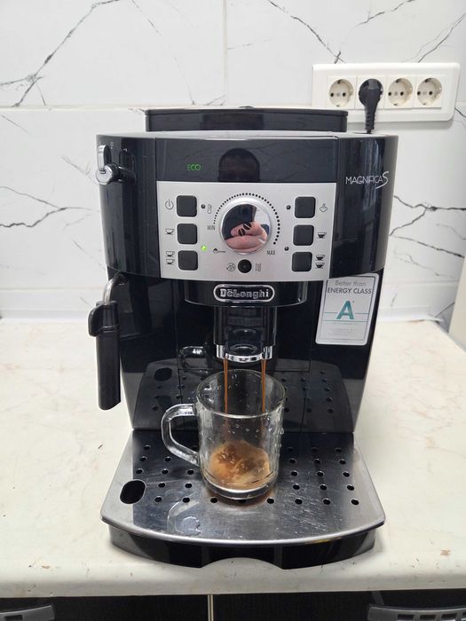 Espressor Automat DeLonghi Magnifica S ECAM 22.110 Aparat Cafea Boabe