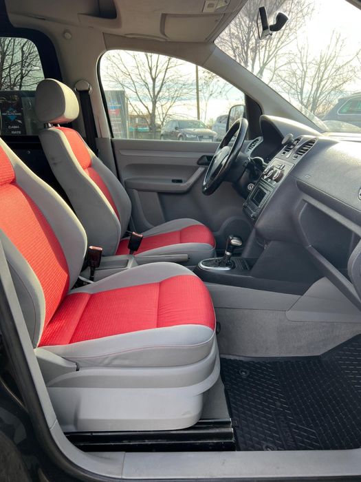 Vw Caddy 19tdi DSG 5 locuri