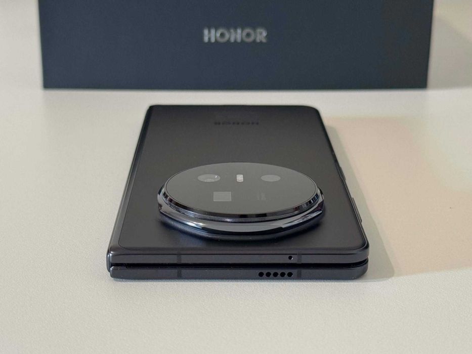 Бартер! НОВ! 36м.Гаранция! Honor Magic V5 512/16GB Black (Черен) 30 Цикъла.