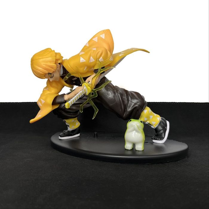 Фигурка по аниме "Клинок Рассекающего Демона" персонажу
Зенитцу