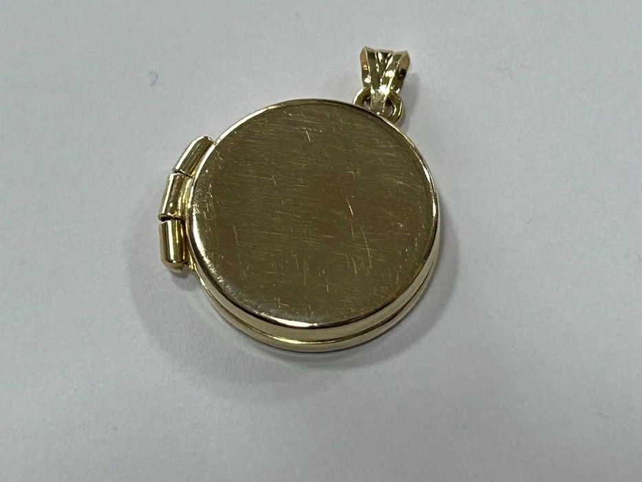 Златна висулка-медальон 14К 585 /3,70 гр.