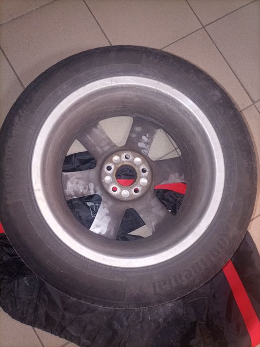 Vând 4 roți originale Audi