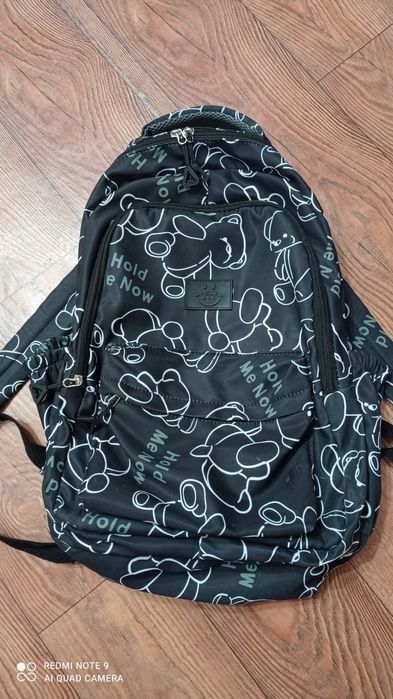 Рюкзаки в отличном состоянии для 1 класса и большие.Цена за один