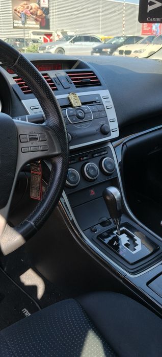 Продавам Mazda 6 2.0