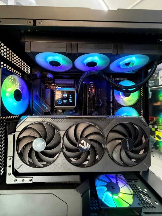 PC Ryzen™9 9950X3D RAM 64GB RTX 5090 1000W SSD 8TB + Monitor!