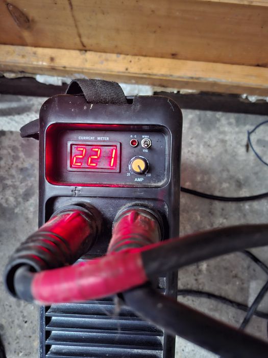 Aparat sudura MMA 250AH