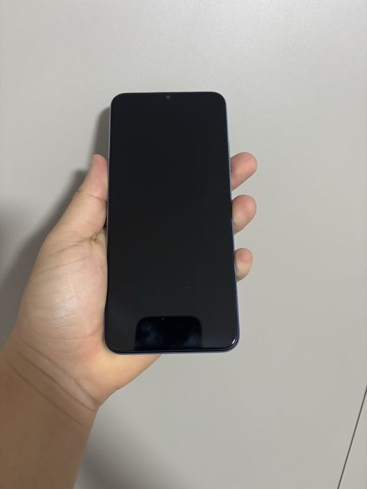 Vivo y17 смартфон