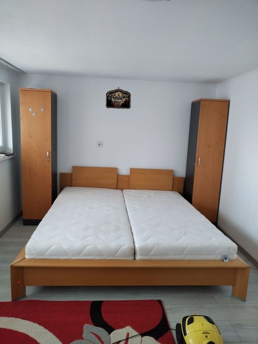 Vand pat cu dimensiunile de 2/2