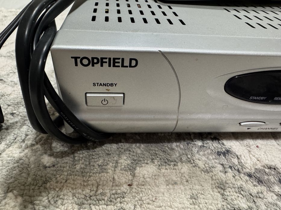 Тюнер Topfield TF4000Fi