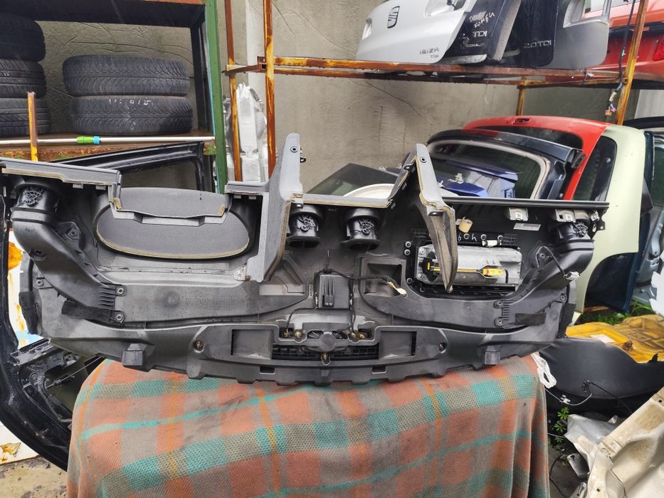 Арматурно табло за Audi A3 2004 г с пасажери Аербег и въздуховоди