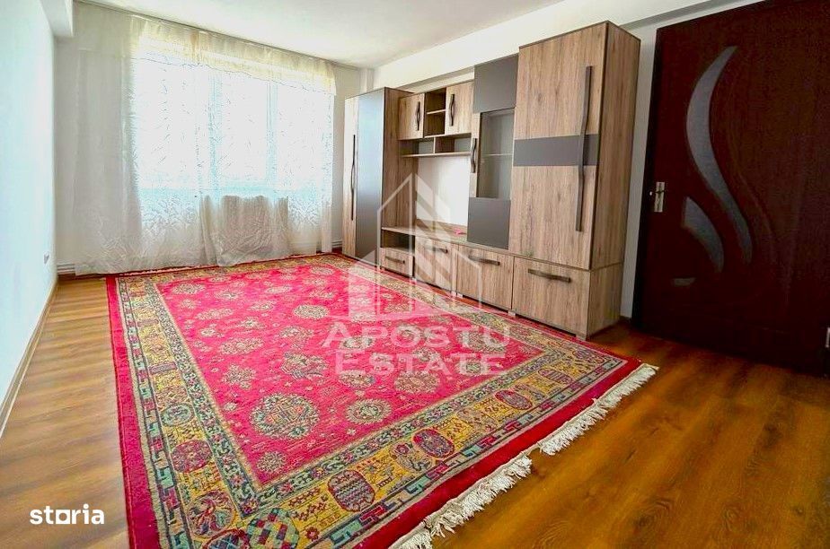 Apartament cu 3 camere 100mp Semidecomandat in zona Ultracentrala